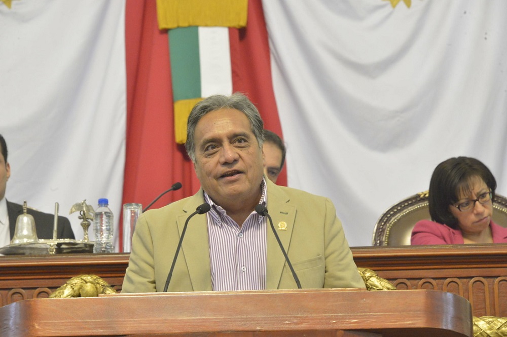 Diputado descubre que en el metro roban